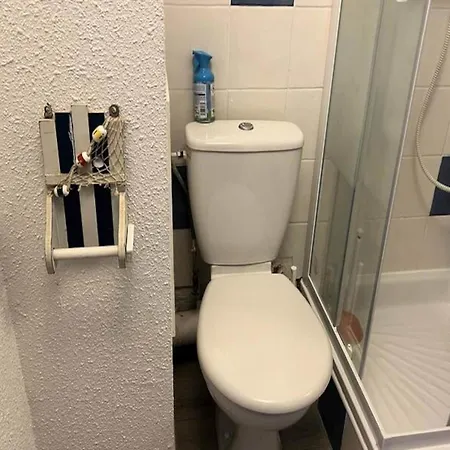 2 For 4 People *